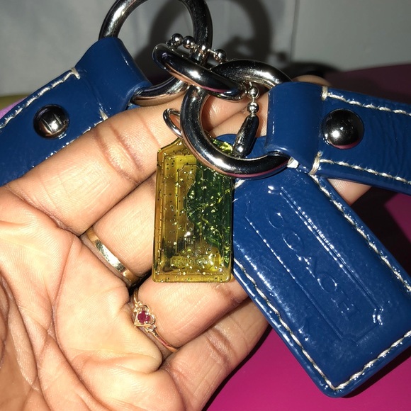 Coach purse - Picture 3 of 5